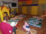 Čtení s babičkou ve školce